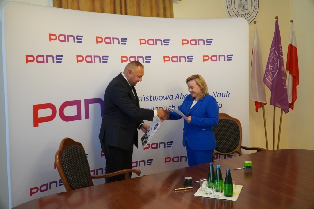 Podpisanie porozumienia między Uczelnią a Starostwem Powiatu Jarosławskiego