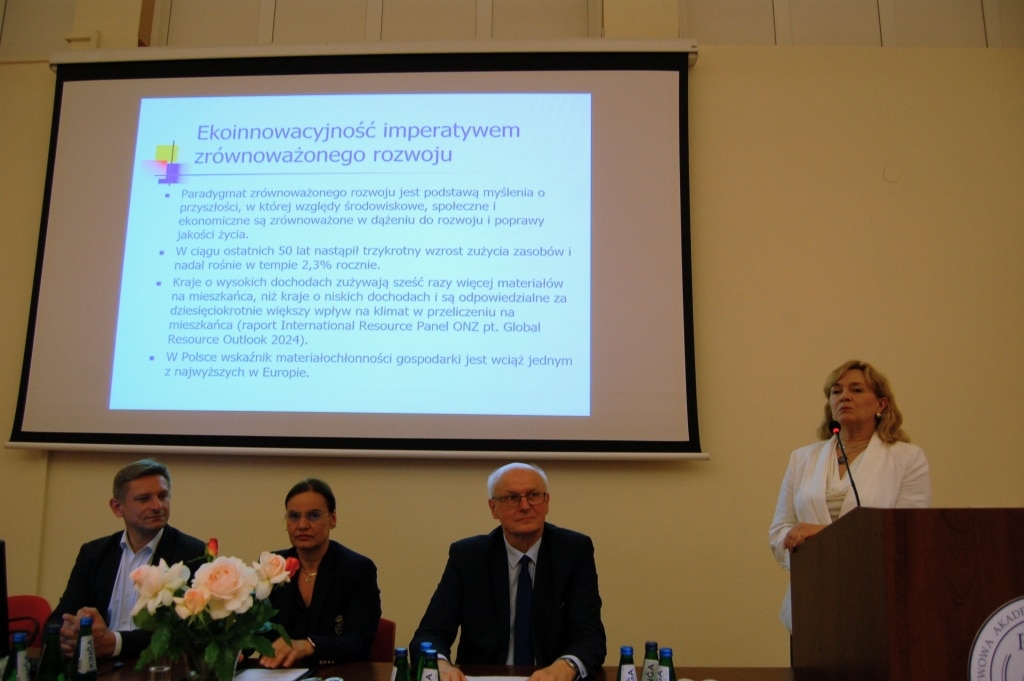 Prelegentka na VIII Międzynarodowej Konferencji Naukowej o ekoinnowacyjności