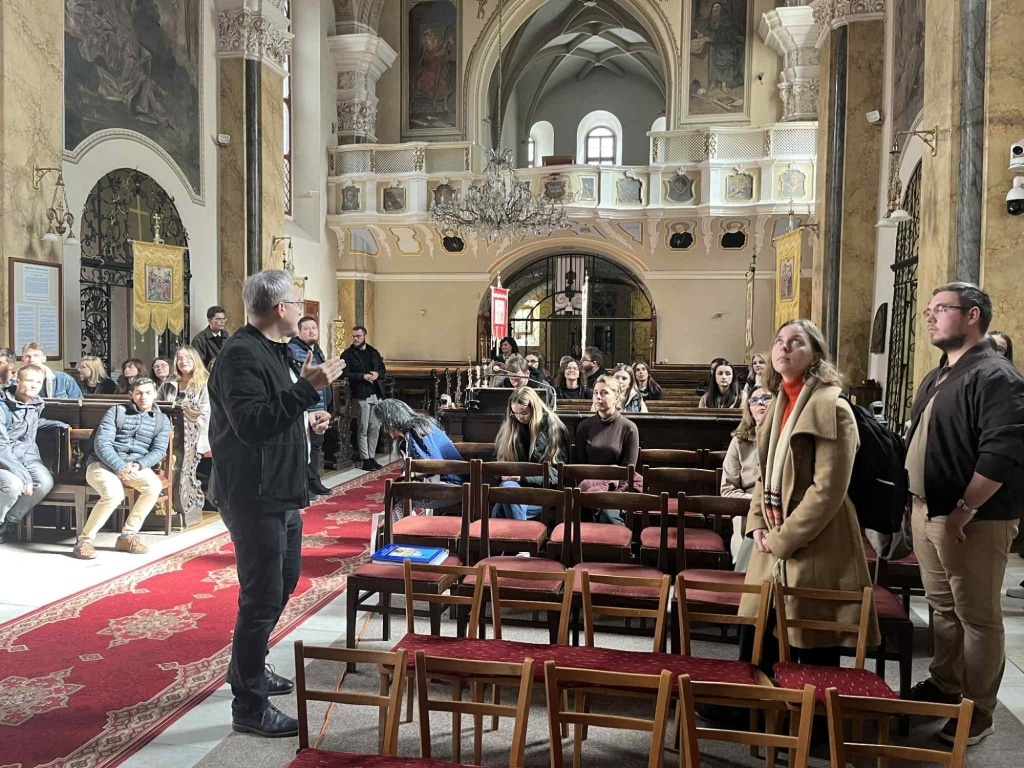 Wizyta studyjna na Uniwersytecie Preszowskim: wykład w kościele
