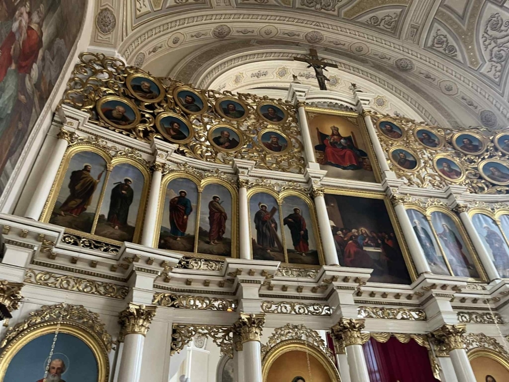Ikony w cerkwi podczas wizyty studyjnej na Uniwersytecie Preszowskim.