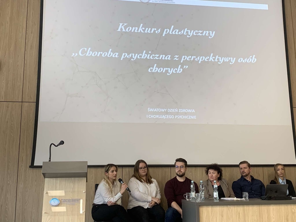 Panel dyskusyjny na konferencji "Choroba psychiczna z perspektywy osób chorujących" w SPZOZ Jarosław.