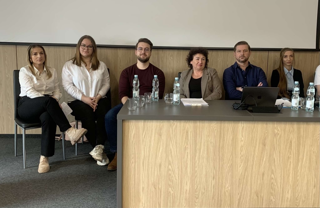 Uczestnicy konferencji „Choroba psychiczna z perspektywy osób chorujących i specjalistów” w SPZOZ Jarosław.