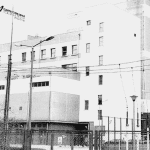 Budynek Elektrociepłowni Stalowa Wola z napisem "ELEKTROPCIEPŁOWNIA STALOWA WOLA