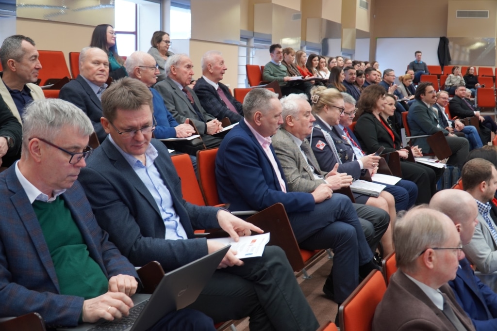 Konferencja naukowa: Bezpieczeństwo informacyjne w zarządzaniu kryzysowym.
