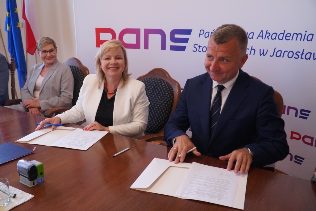Podpisanie porozumienia o współpracy PANS Jarosław z jarosławskimi szkołami.