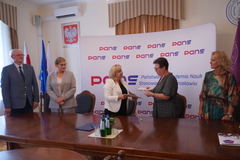 Podpisanie porozumień o współpracy PANS Jarosław z placówkami oświatowymi.