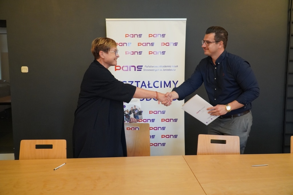 Podpisanie umowy o współpracy PANS z Property Master i Spirit Games Studio.