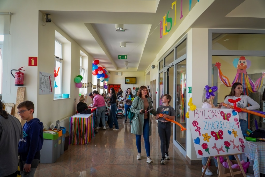 III Festiwal Kreatywności w PANS Jarosław: balony i dzieci