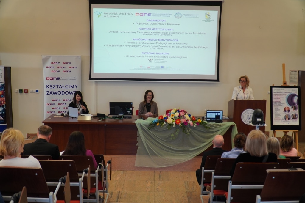 Konferencja naukowa PANS w Jarosławiu: prelekcja o odporności psychicznej.