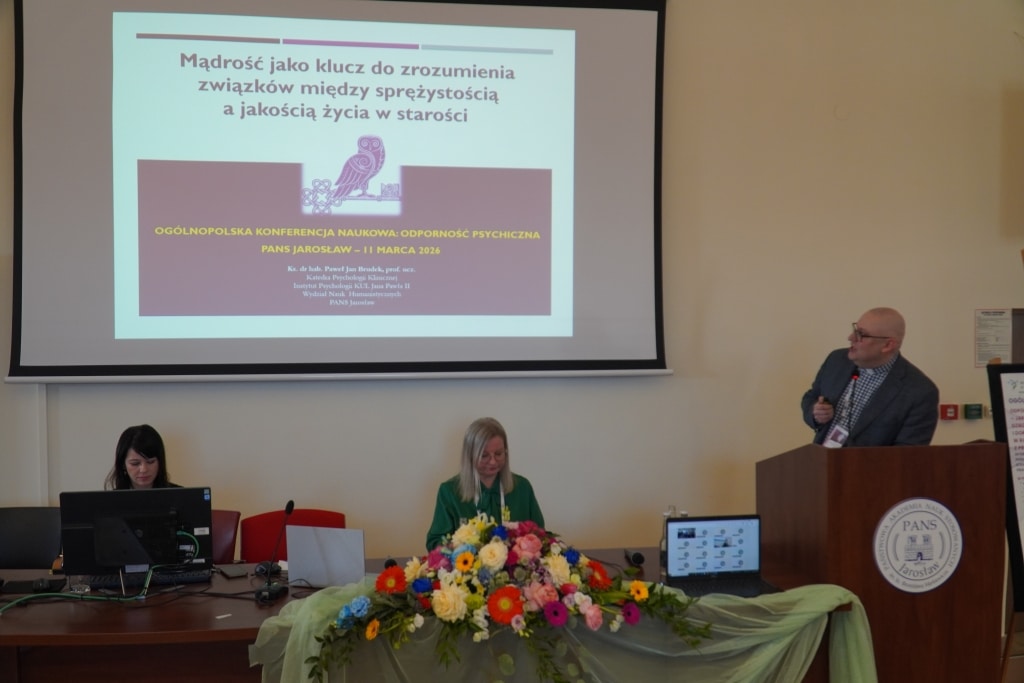 Konferencja naukowa „Odporność psychiczna” – prezentacja o mądrości i życiu.