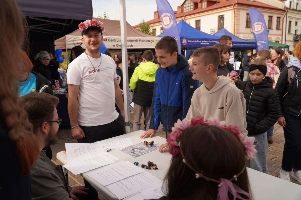 Studenci PANS w Jarosławiu na Dniu Profilaktyki z młodzieżą