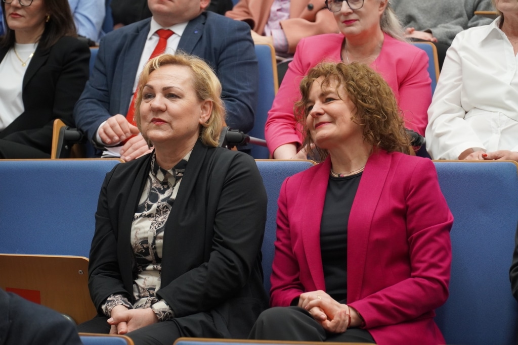 Kobiety na IX Konferencji Naukowej "Aktywność fizyczna a sprawność funkcjonalna