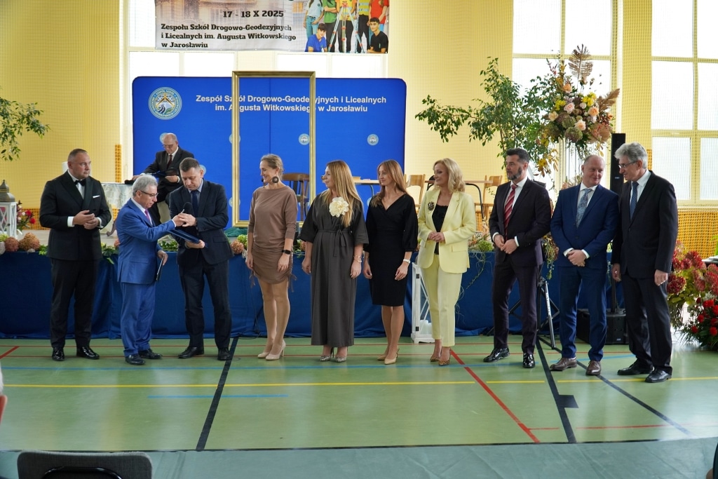 Uroczystość jubileuszu 85-lecia Zespołu Szkół Drogowo-Geodezyjnych w Jarosławiu.