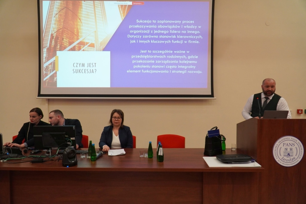 Konferencja Bezpieczeństwo Informacyjne: prelegent i uczestnicy