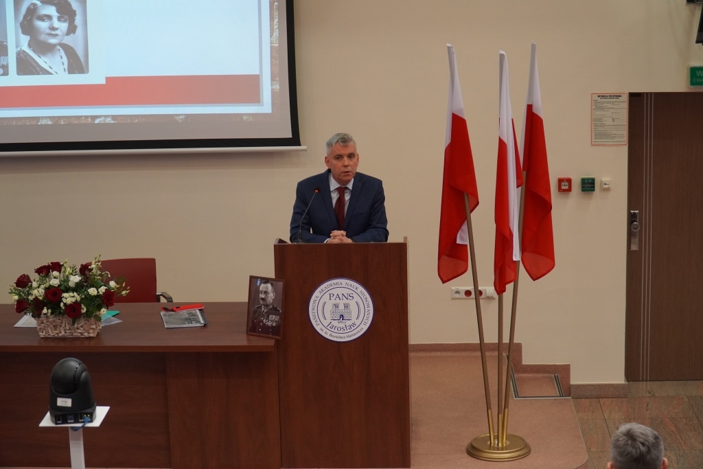 Wykład dra Kozłowskiego i pieśni patriotyczne