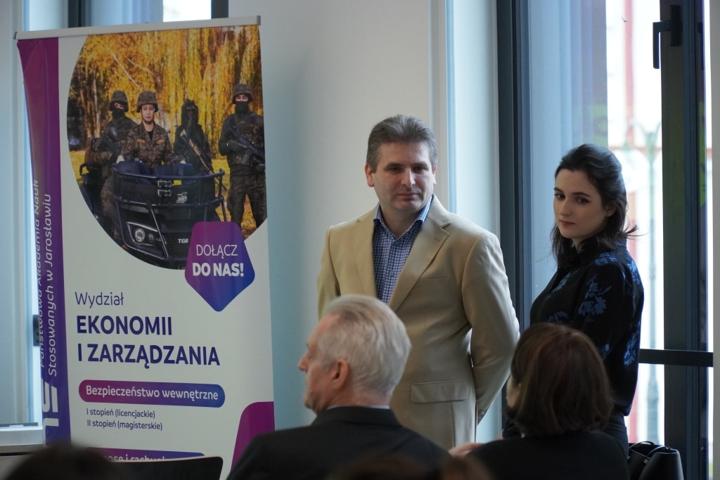 Spotkanie przedsiębiorców z ekspertami w PANS Jarosławiu: panel dyskusyjny