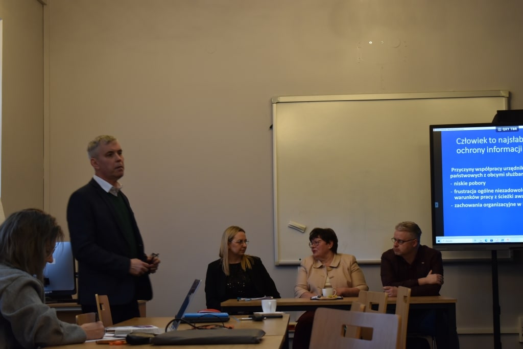 Konferencja naukowa: Bezpieczeństwo informacyjne, zarządzanie ryzykiem, technologia