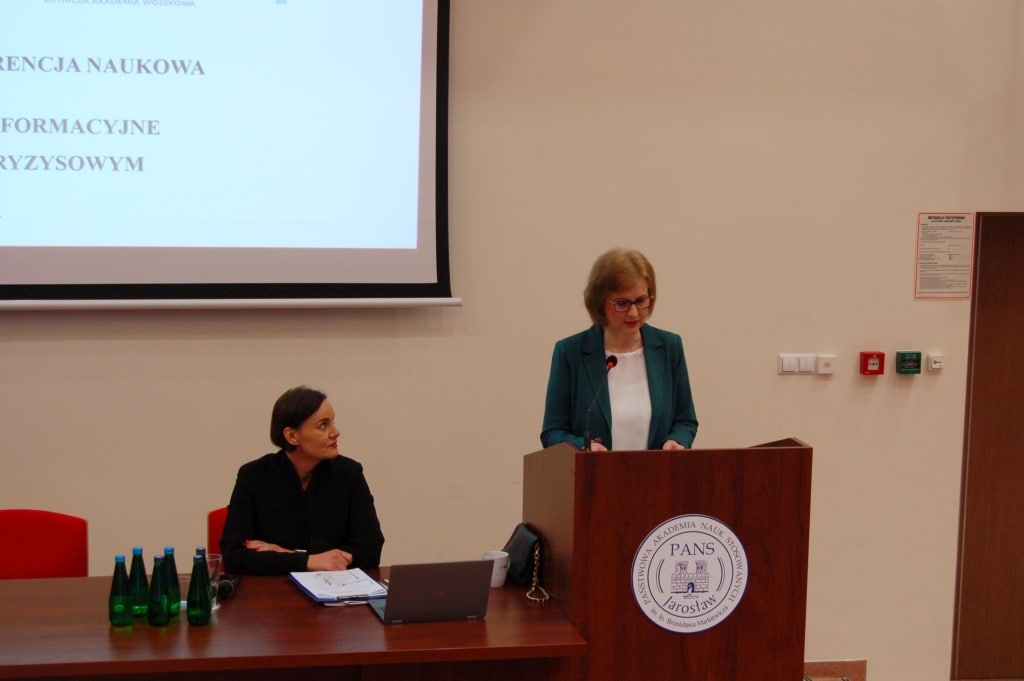 Prezentacja na konferencji naukowej Bezpieczeństwo Informacyjne w Zarządzaniu Kryzysowym