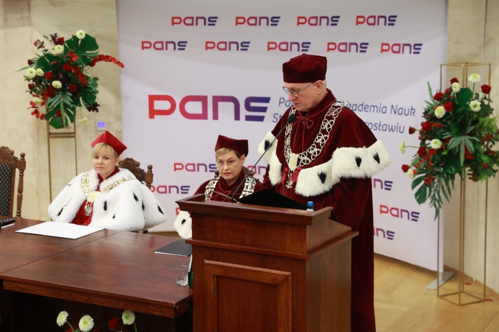 Inauguracja Roku Akademickiego PANS: przemówienie rektora i profesorów