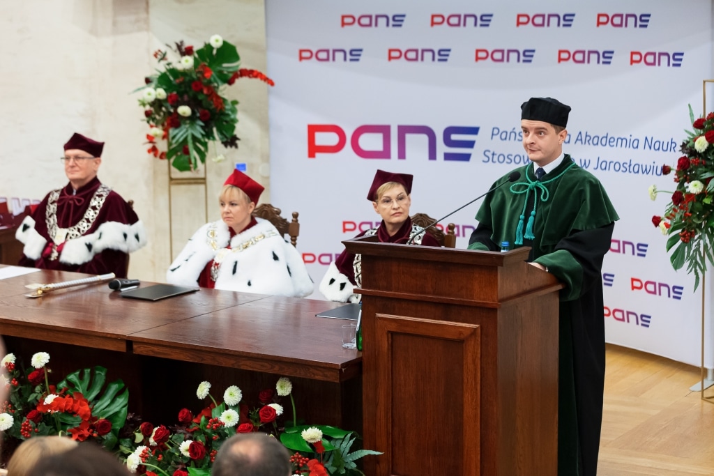 Inauguracja Roku Akademickiego PANS w Jarosławiu: przemówienie rektora i profesorów