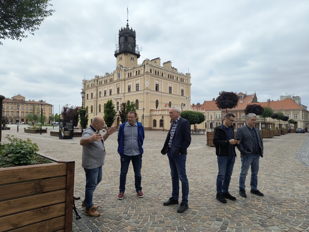 Spotkanie środowiska ISP i ICT w Rynku w Jarosławiu przed RIPE 92