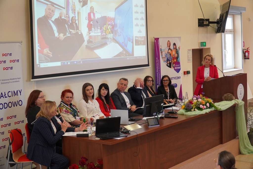 Relacja z konferencji pt. „Od szkoły tradycyjnej do szkoły innowacyjnej…”