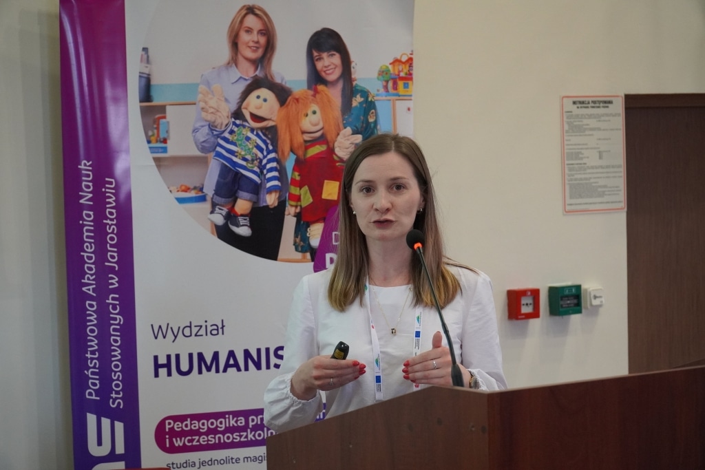 Prelegentka na konferencji "Od szkoły tradycyjnej do szkoły innowacyjnej" w WSZiA