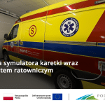 Nowa karetka z wyposażeniem ratowniczym w garażu