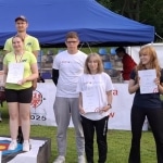 Studenci odbierający nagrody na Mistrzostwach Polski w Łucznictwie