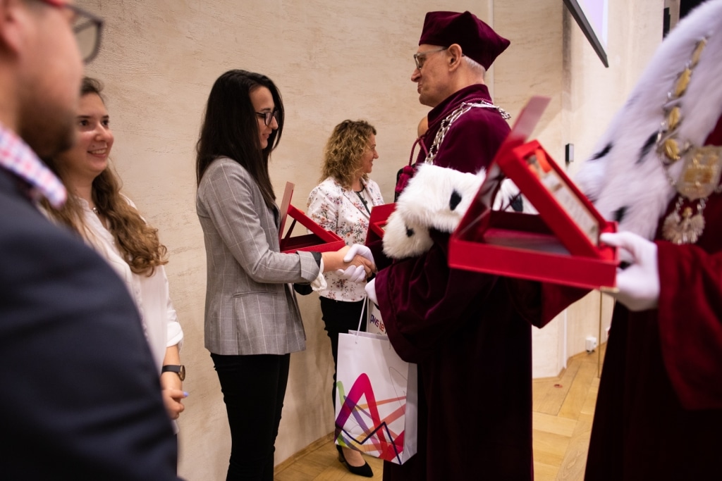Uroczysta inauguracja roku akademickiego 2021/2022 z wręczaniem nagród.