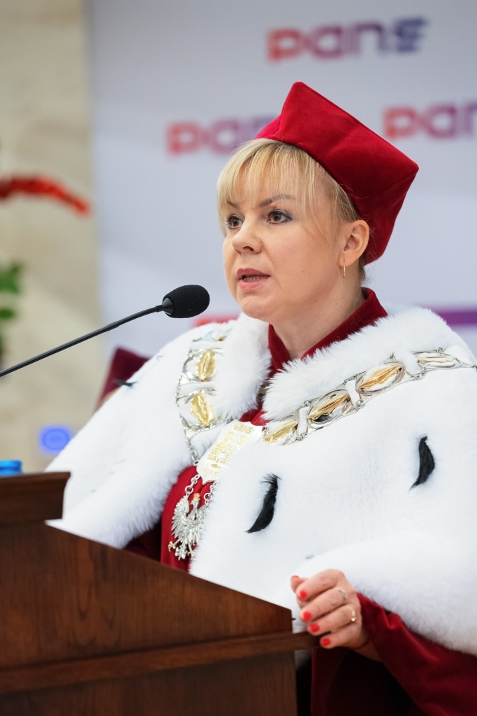 Profesor w todze podczas Inauguracji 2025/2026