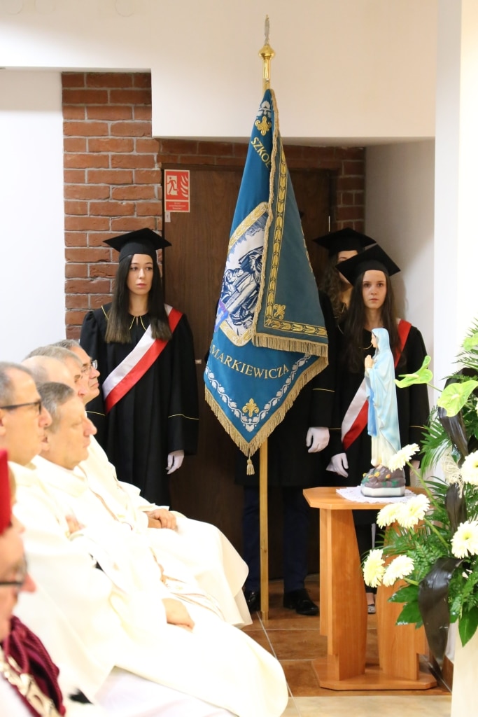 Uroczysta inauguracja roku akademickiego 2016/2017 z udziałem studentów w togach.
