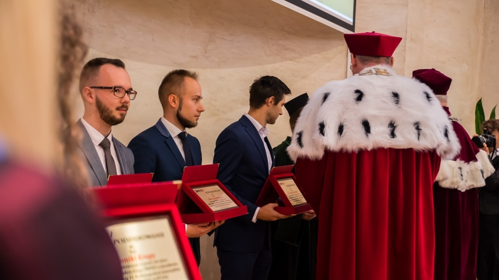 Inauguracja 2019/2020: wręczenie nagród podczas uroczystości akademickiej