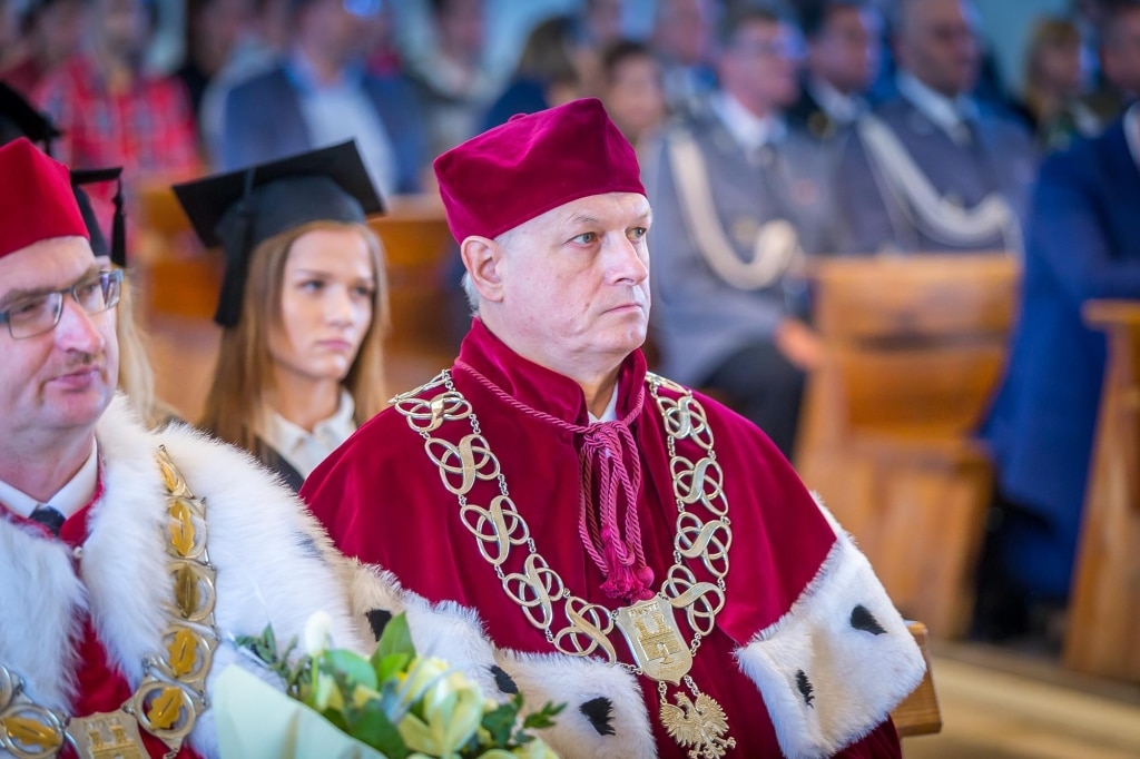 Profesor w todze podczas Inauguracji Roku Akademickiego 2018/2019