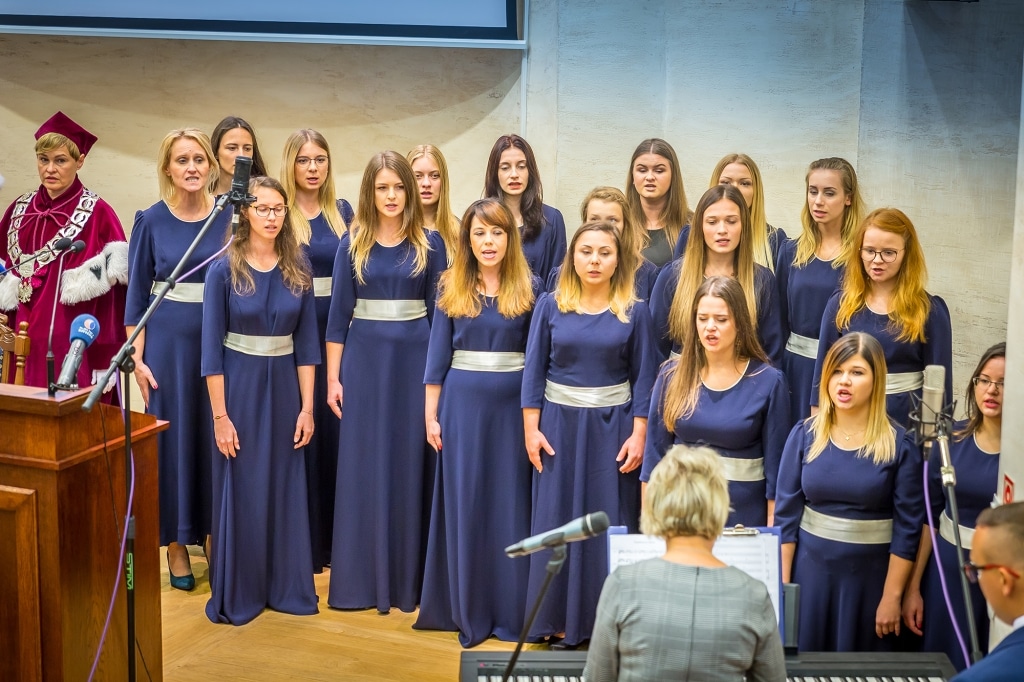 Chór żeński podczas Inauguracji 2018/2019