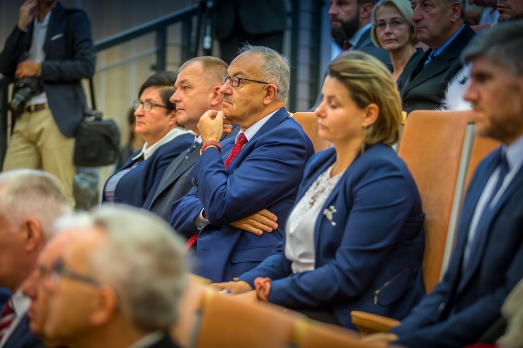 Uczestnicy Inauguracji 2018/2019 w sali konferencyjnej.