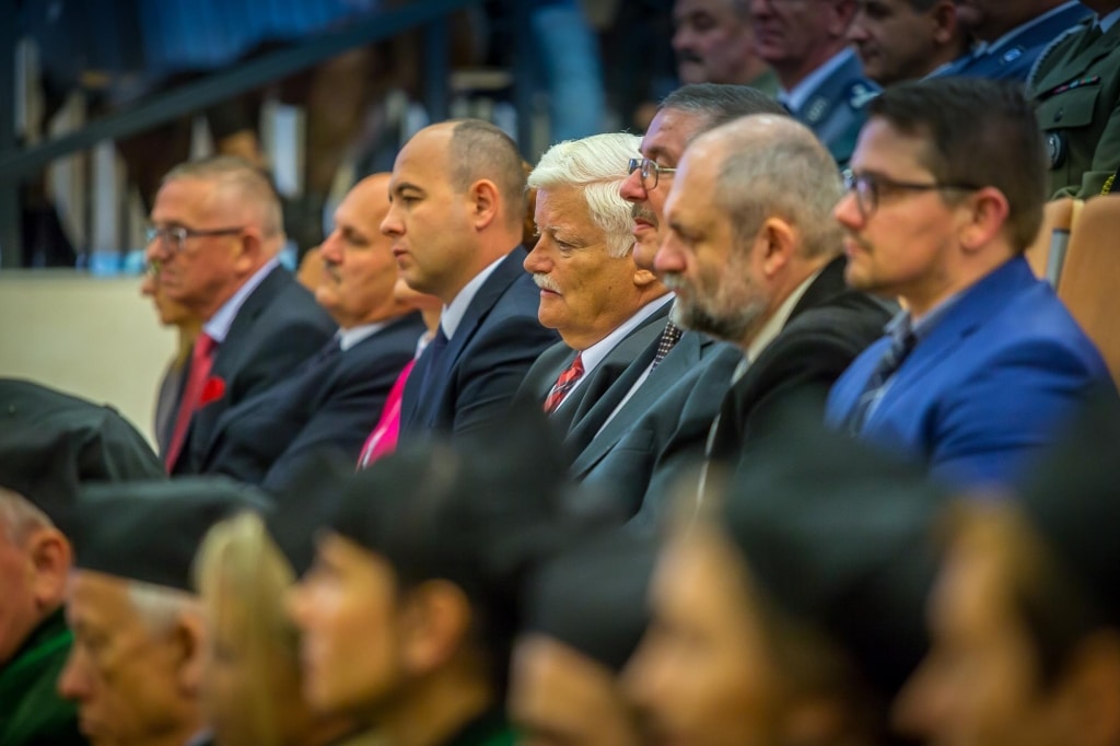 Uroczysta inauguracja roku akademickiego 2018/2019 z udziałem profesorów w togach.