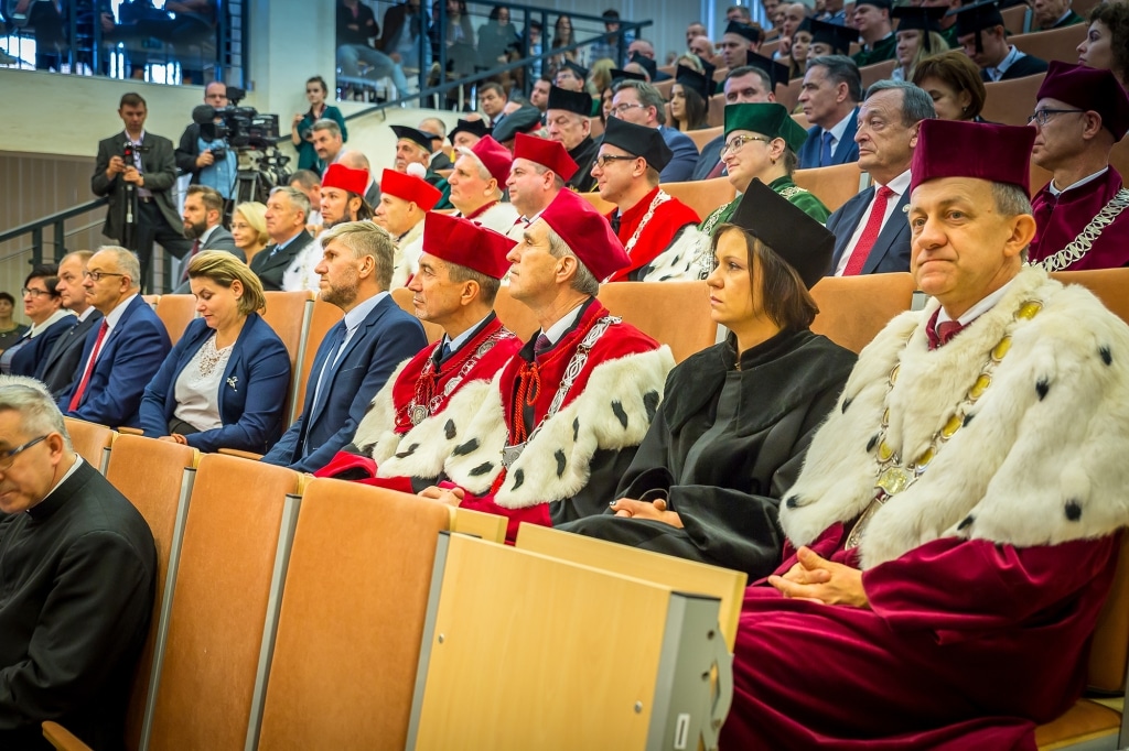 Uroczysta inauguracja roku akademickiego 2018/2019 z udziałem profesorów w togach