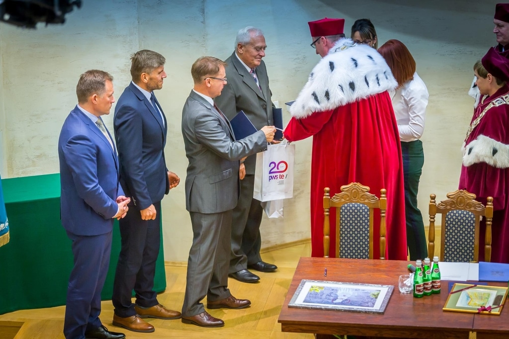 Inauguracja roku akademickiego 2018/2019: wręczenie nagród i dyplomów.